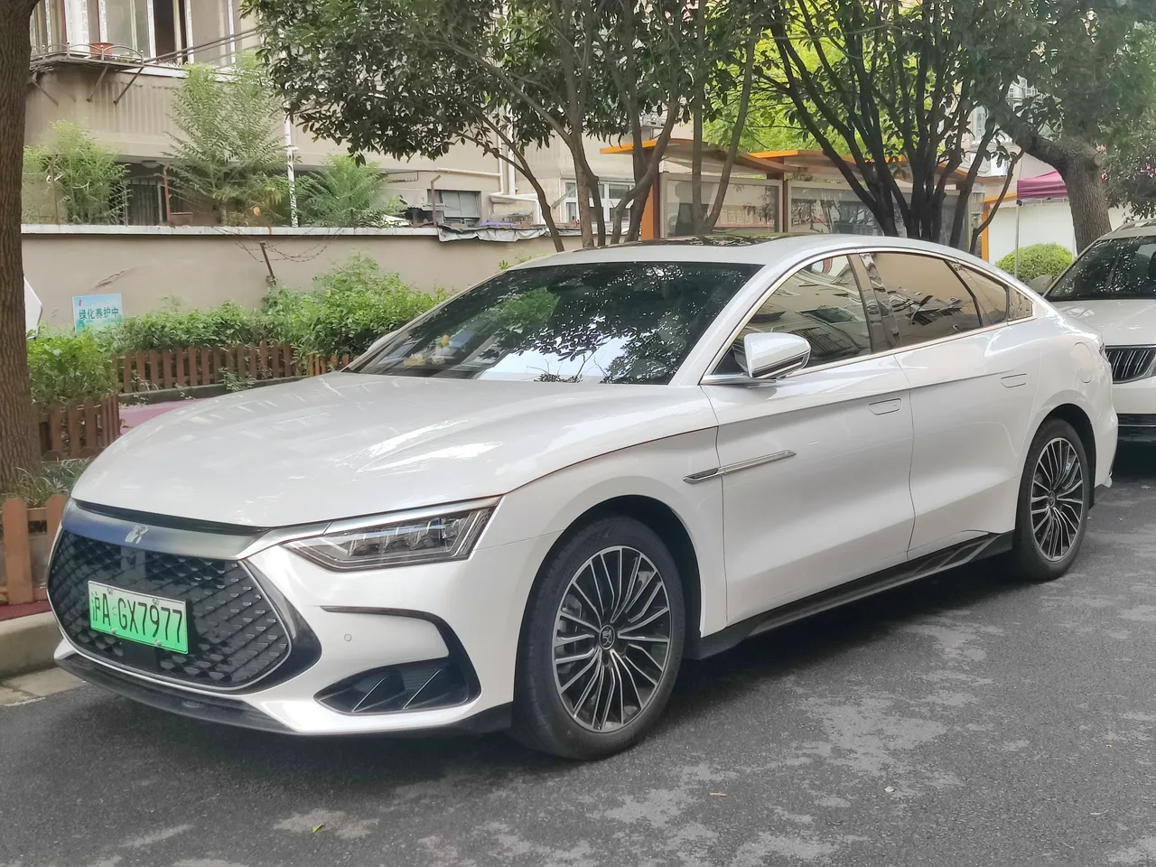 BYD Han DM-i 2025